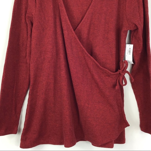 Old Navy Women’s Wrap-Front Red Top Small - Picture 6 of 8